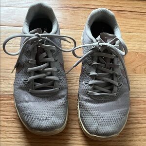 Nike Women's Metcon 4 Gray training  Shoes